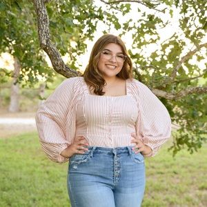 Meet your Posher, Elizabeth